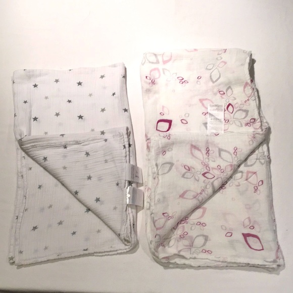 2 Aden + Anais Swaddle Infant Blankets - Picture 1 of 5